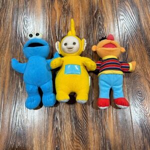 Vintage Sesame Street Cookie Monster Ernie & Teletubbies Laa-Laa Plush Toy Lot